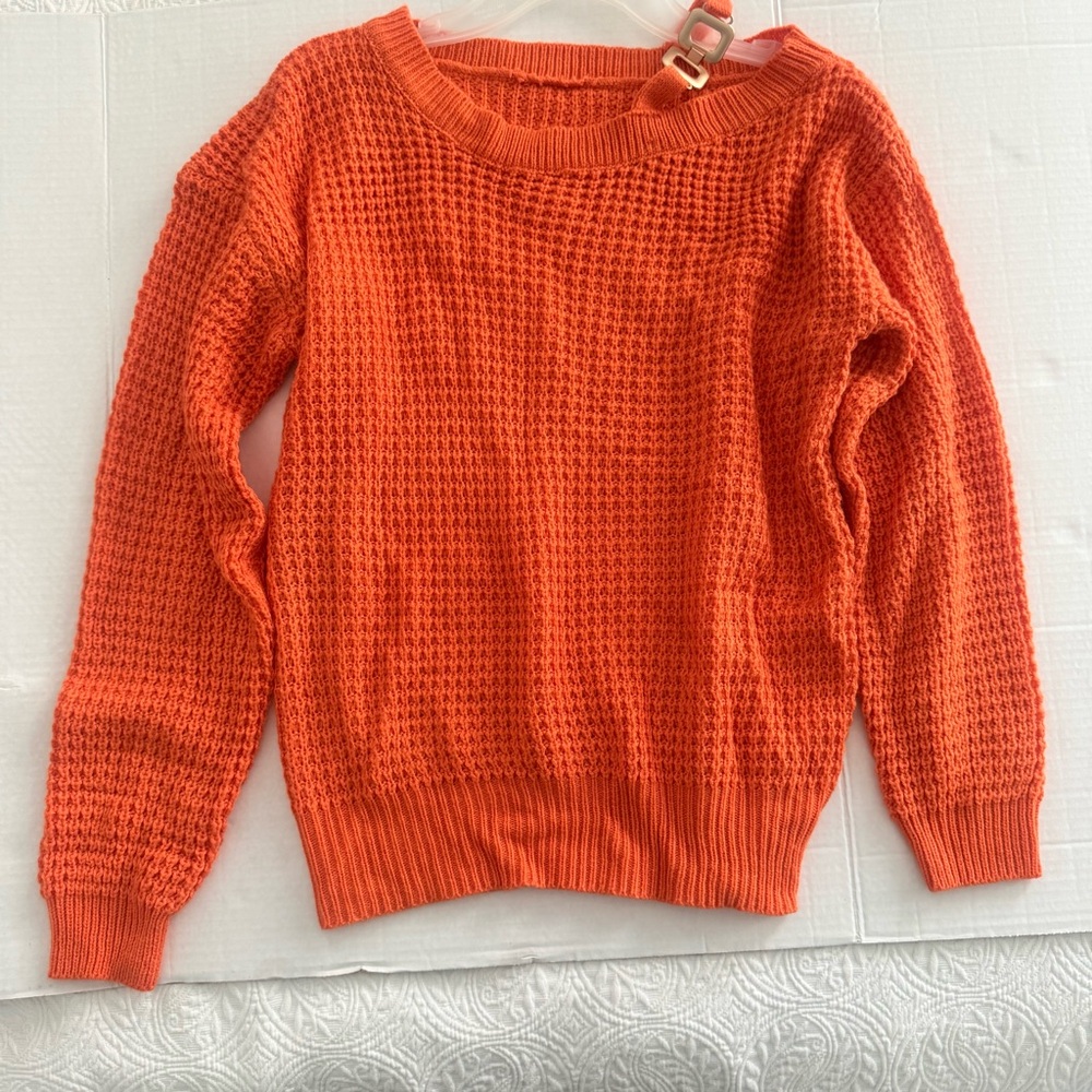 Vibrant Orange Crew Neck Sweater with Chunky Knit